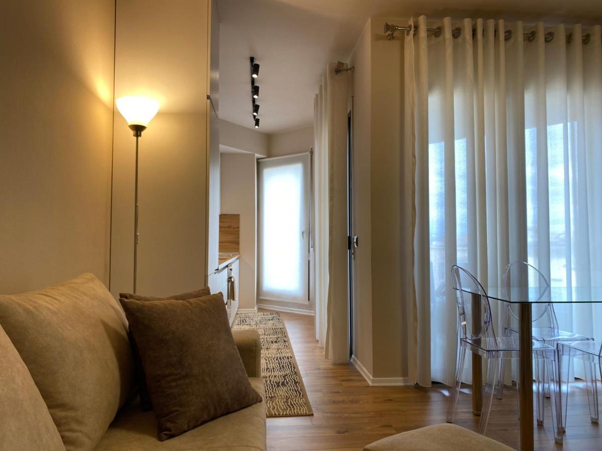 Nemis Apartments In The Centre Of Tirana Four Free Parking Экстерьер фото