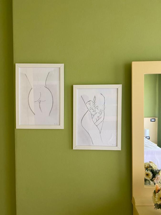 Nemis Apartments In The Centre Of Tirana Four Free Parking Экстерьер фото